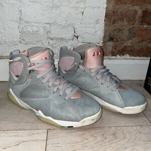 Air Jordan 7 Retro SE Hare 2.0